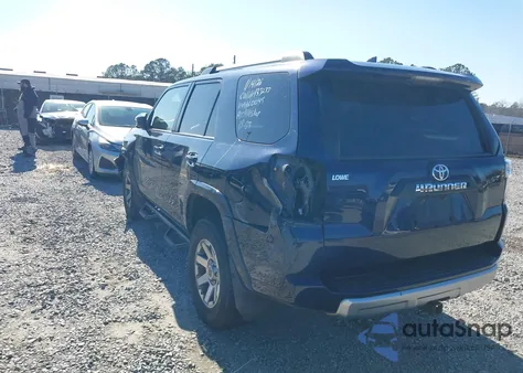 2016 Toyota 4Runner Trail z USA, uszkodzony, nr VIN JTEBU5JR5G5350045